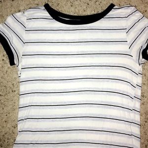 American Eagle t shirt